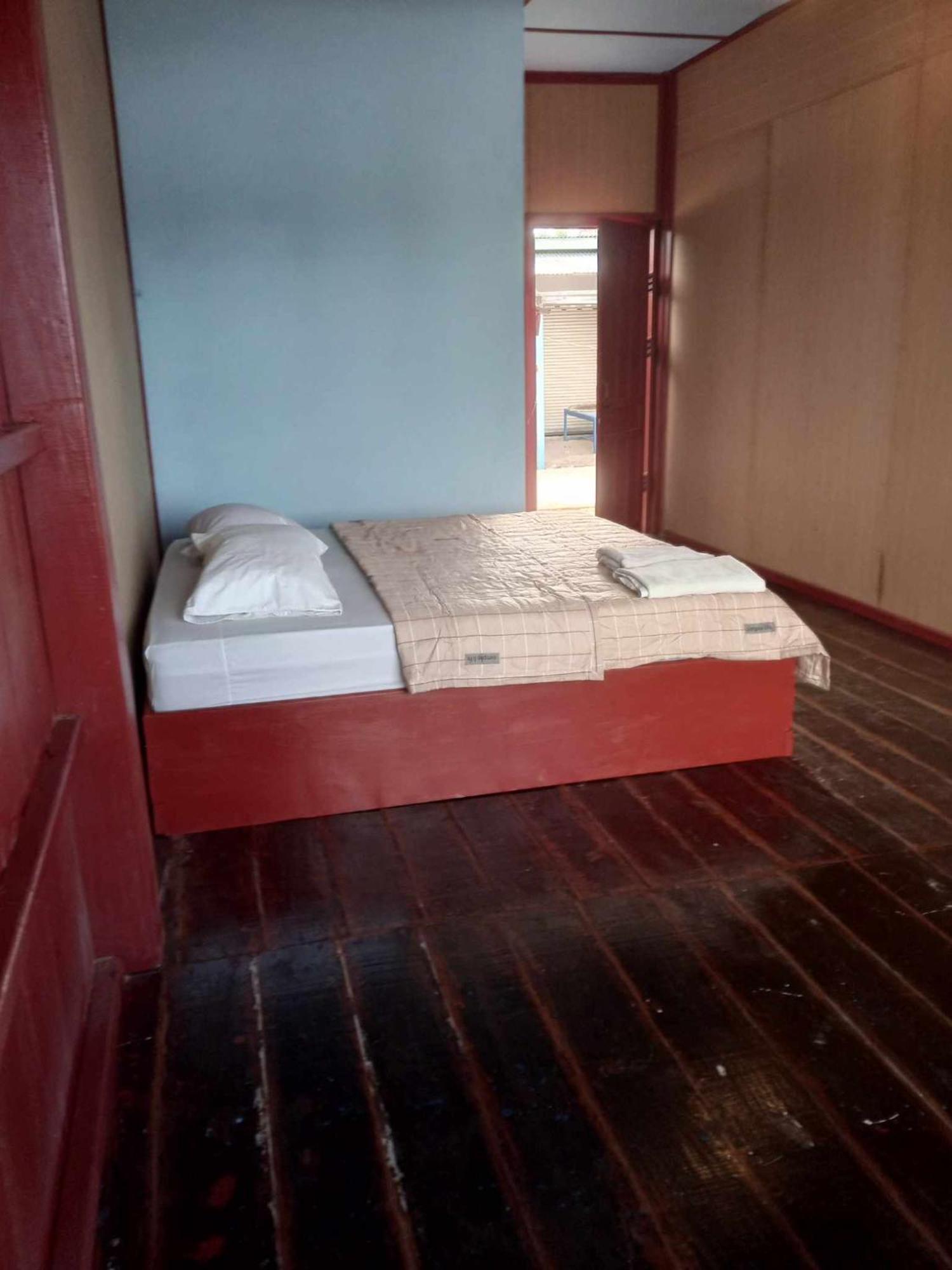 Mamapieng Budget Guesthouse Ban Dondét エクステリア 写真